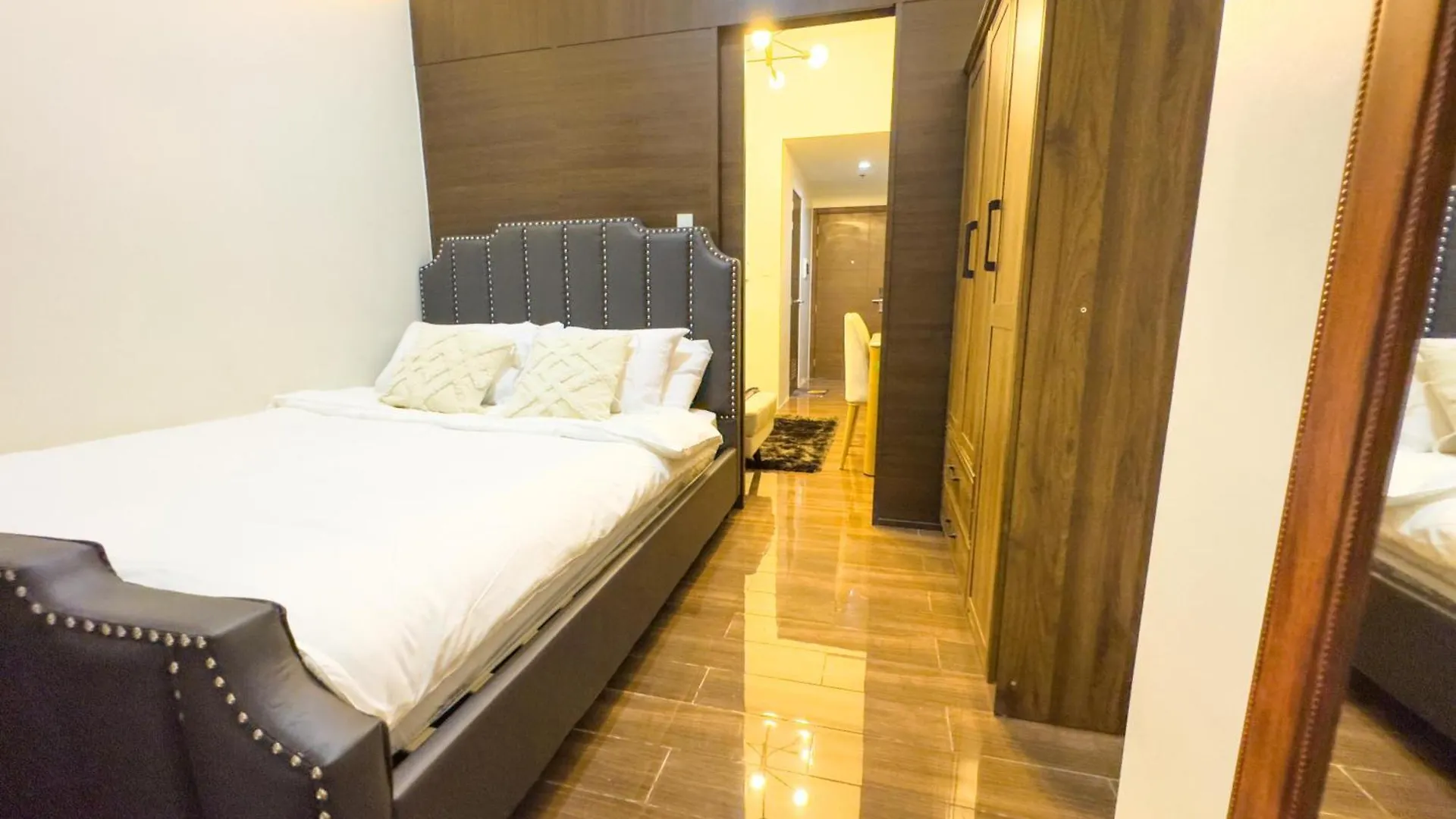 Apartment 1Br Makati, Air Residences M002 Manila Philippines